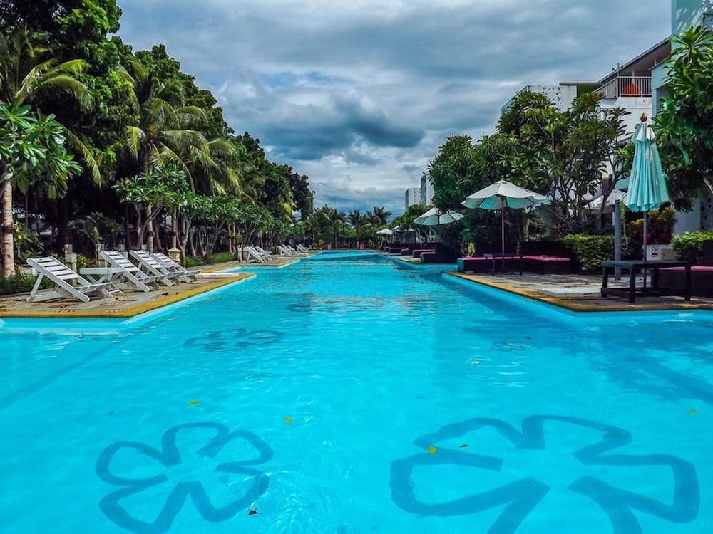 Franjipani Resort HHQ Exterior foto
